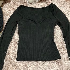 Sweetheart neckline long sleeve black shirt
